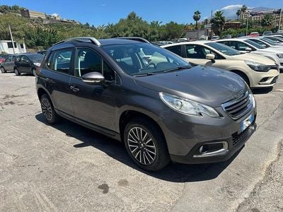 Usata Peugeot 2008 Allure 119 CV (87 kW) 2016 Marrone SUV