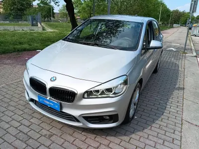 Usata BMW 218 Active Tourer Luxury Line 150 CV (110 kW) 2016 Argento Monovolume