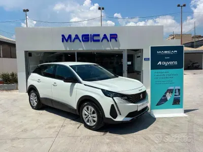 Usata Peugeot 3008 Active 131 CV (96 kW) 2021 Bianco SUV