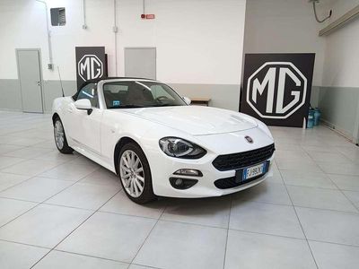 Usata Fiat 124 Spider Lusso 140 CV (102 kW) 2017 Bianco interno beige Cabrio