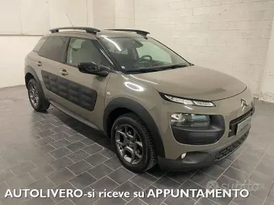 Usata Citroën C4 Shine 99 CV (72 kW) 2017 Marrone SUV