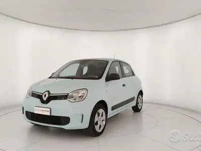 Usata Renault Twingo 60 kW (82 CV) 2023 Blu Utilitaria