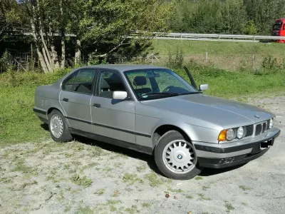 Usata BMW 525 192 CV (141 kW) 1993 Argento Berlina