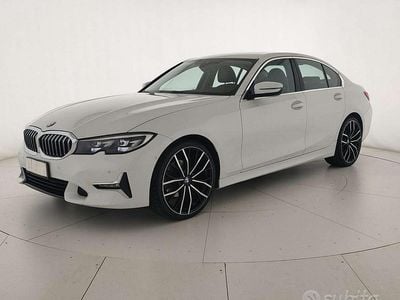 Usata BMW 320 Luxury Line 190 CV (139 kW) 2019 Bianco Berlina