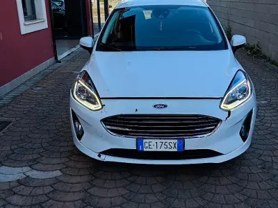 Usata Ford Fiesta Titanium 125 CV (91 kW) 2021 Bianco Utilitaria