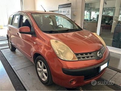 Usata Nissan Note 88 CV (64 kW) 2006 Arancione Monovolume