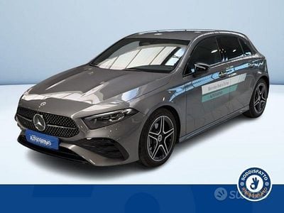 Nouvelle Mercedes A180 AMG 115 ch (84 kW) 2025 Gris Berline