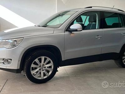 Usata VW Tiguan 140 CV (102 kW) 2008 Grigio SUV