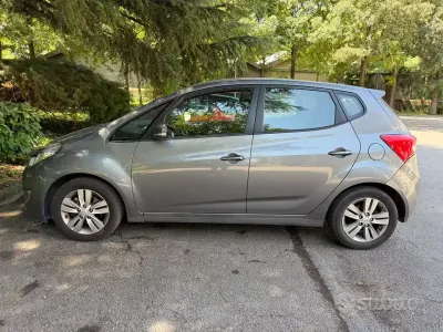 Usata Hyundai ix20 125 CV (91 kW) 2011 Grigio Utilitaria