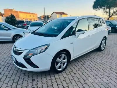 Usata Opel Zafira Tourer Cosmo 150 CV (110 kW) 2014 Bianco Monovolume
