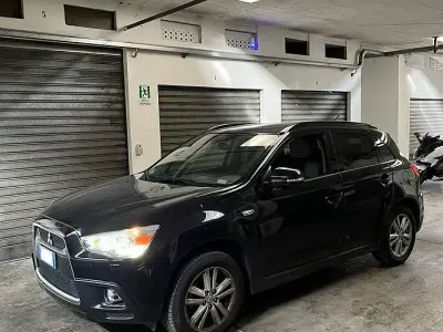 Usata Mitsubishi ASX Intense 117 CV (86 kW) 2012 Nero SUV