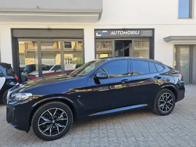 Usata BMW X4 M Sport 190 CV (139 kW) 2023 Blu/azzurro SUV