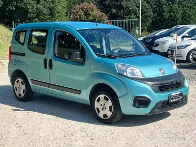 Usata Fiat Qubo Trekking 77 CV (56 kW) 2019 Bluazzurro Monovolume