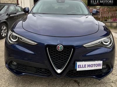 Begagnad Alfa Romeo Stelvio Business 160 HK (117 kW) 2022 Blå SUV