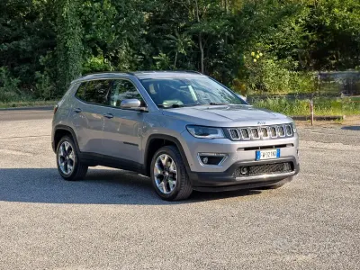 Usata Jeep Compass Limited 140 CV (102 kW) 2019 Grigio SUV