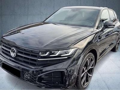 Usata VW Touareg R-line 231 CV (169 kW) 2024 Nero SUV