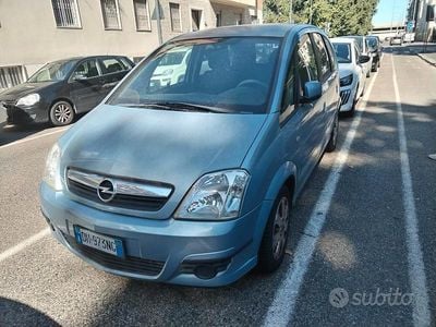 Usata 2007 Opel Meriva Monovolume | 2500 € (Buon prezzo)