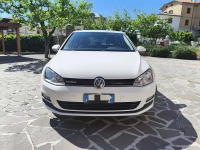 Używany VW Golf VII Trendline 110 KM (80 kW) 2016 Sedan/Limuzyna