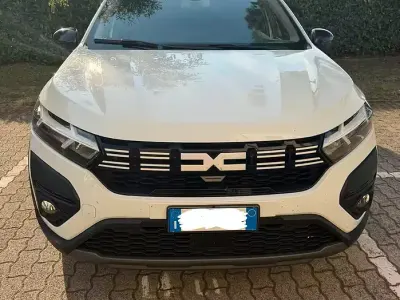 Usata Dacia Jogger 101 CV (74 kW) 2023 Bianco Monovolume