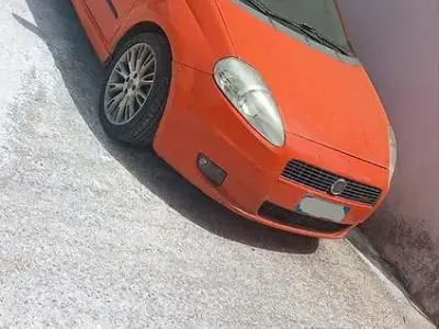 Usata Fiat Grande Punto 131 CV (96 kW) 2007 Utilitaria