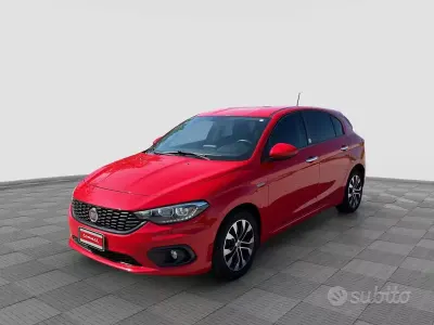 Usata Fiat Tipo Mirror 95 CV (69 kW) 2020 Rosso Berlina