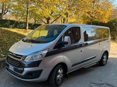 Ford Tourneo Custom