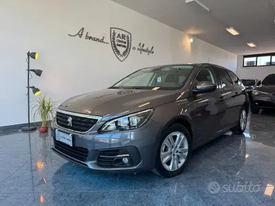 Usata Peugeot 308 SW Style 131 CV (96 kW) 2019 Grigio scuro Station wagon