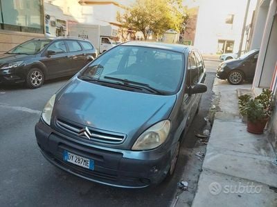 Usata Citroën Xsara Picasso 109 CV (80 kW) 2009 Grigio Monovolume