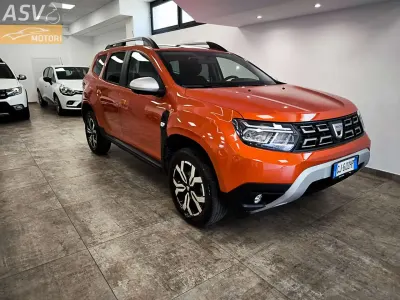 Usata Dacia Duster Prestige 101 CV (74 kW) 2022 Orange arizona SUV