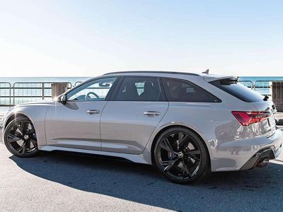 Usata Audi RS6 600 CV (441 kW) 2022 Grigio Station wagon