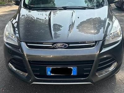 Usata Ford Kuga S 150 CV (110 kW) 2015 Grigio SUV