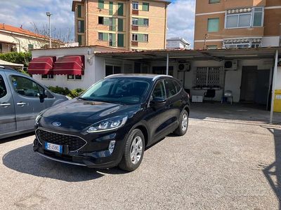 Usata Ford Kuga 120 CV (88 kW) 2021 Nero SUV