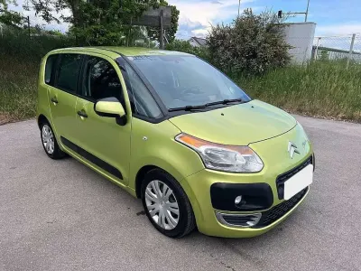 Usata Citroën C3 Picasso 109 CV (80 kW) 2010 Verde Monovolume