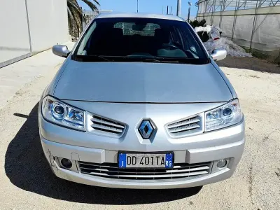 Usata Renault Mégane 106 CV (77 kW) 2007 Grigio Berlina