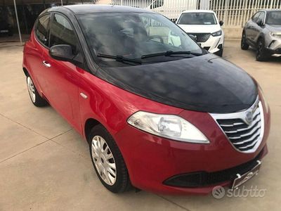 Usata Lancia Ypsilon S 69 CV (50 kW) 2012 Rosso Utilitaria