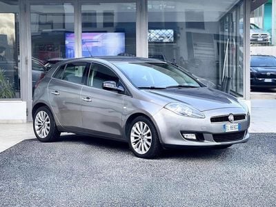 Usata Fiat Bravo 120 CV (88 kW) 2012 Grigio Utilitaria