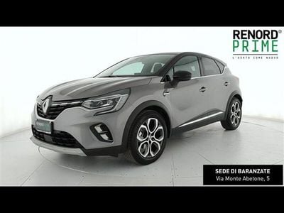 Usata Renault Captur Techno 145 CV (106 kW) 2023 Grigio chiaro SUV