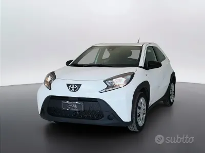 Second-hand Toyota Aygo X Active 72 CP (52 kW) 2025 Alb SUV
