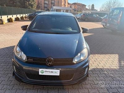 Usado VW Golf VI GTI 260 CV (191 kW) 2011 Azul Utilitario