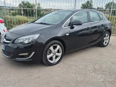 Usata Opel Astra S 136 CV (100 kW) 2015 Nero Berlina