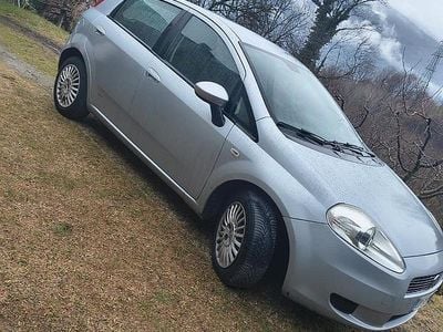 Usata Fiat Grande Punto Active 65 CV (47 kW) 2008 Argento Utilitaria
