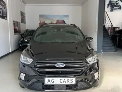 Usata Ford Kuga ST-Line 150 CV (110 kW) 2019 Nero SUV