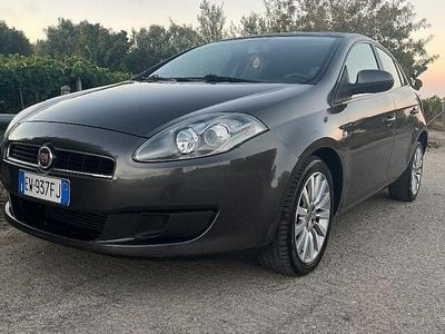 Usata Fiat Bravo 105 CV (77 kW) 2014 Grigio Utilitaria