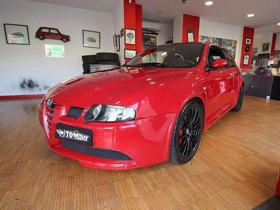 Usata Alfa Romeo 147 GTA 250 CV (183 kW) 2003 Rosso alfa 130 Utilitaria