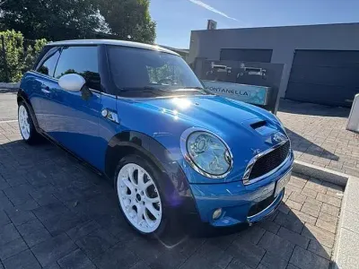 Usata Mini Cooper S 175 CV (128 kW) 2008 Blu Utilitaria