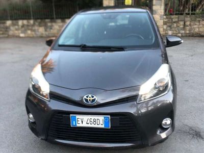 usata Toyota Yaris Hybrid 