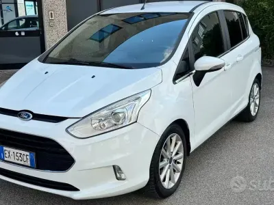 Usata Ford B-MAX Titanium 100 CV (73 kW) 2014 Bianco Monovolume