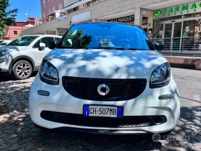 Usata Smart ForFour 71 CV (52 kW) 2018 Bianco Utilitaria