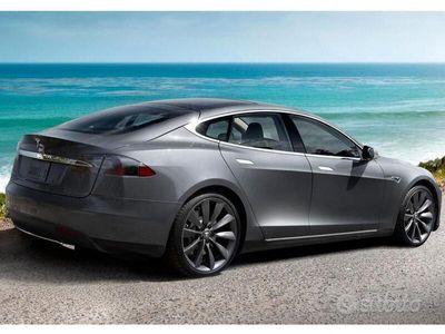 usata Tesla Model S - Fornitura elettrica gratis a vita