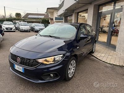 Usata Fiat Tipo 120 CV (88 kW) 2017 Blu Berlina